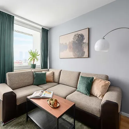 Flat Near Old Town Apartment *