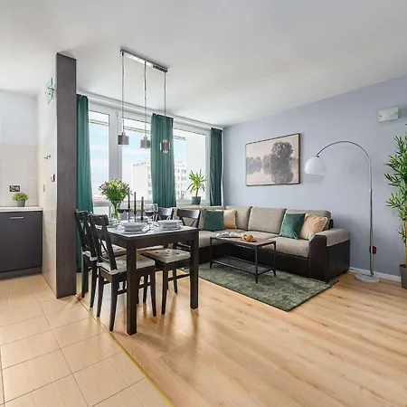 Flat Near Old Town Apartman *