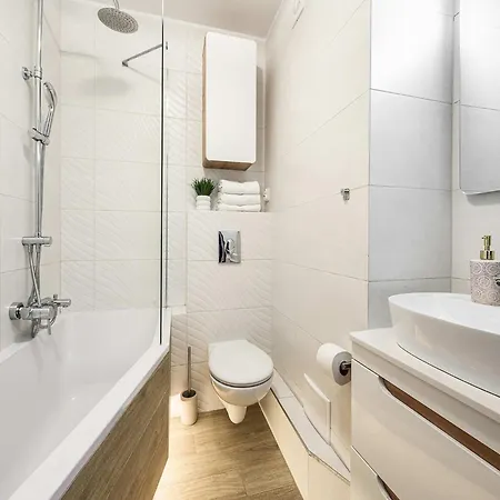 Flat Near Old Town Apartment *